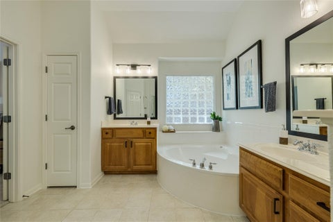 Tiny photo for 11405 Viridian WAY, Austin, TX 78739 (MLS # 1602652)