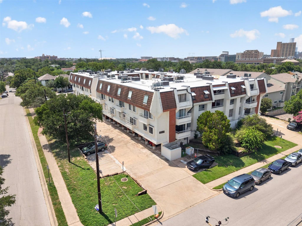 Photo of 3115 Helms ST #314, Austin, TX 78705 (MLS # 6662708)