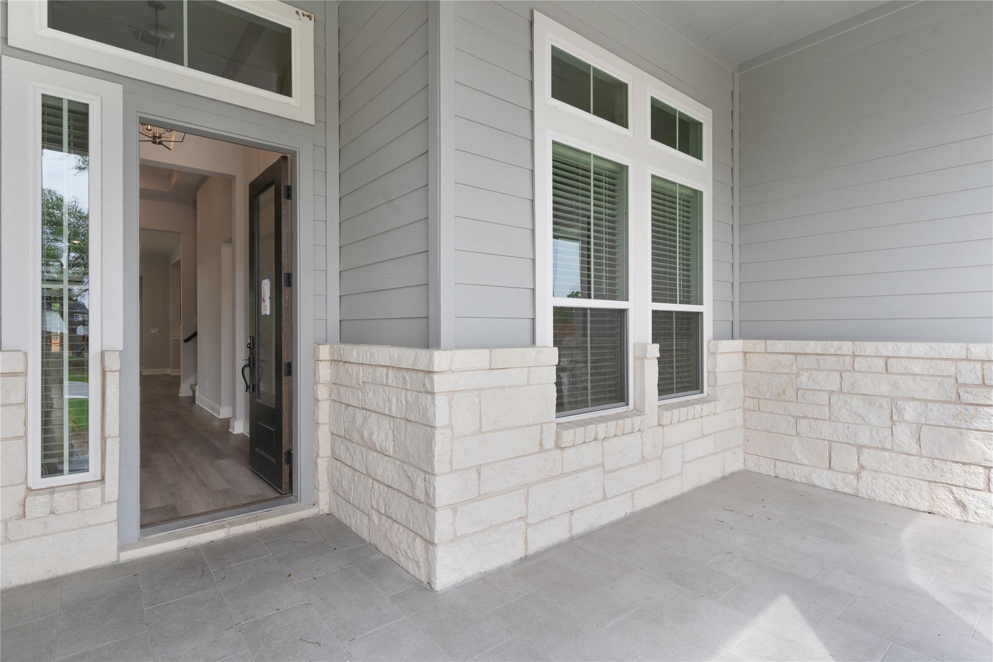 2304 Tobiano TRCE