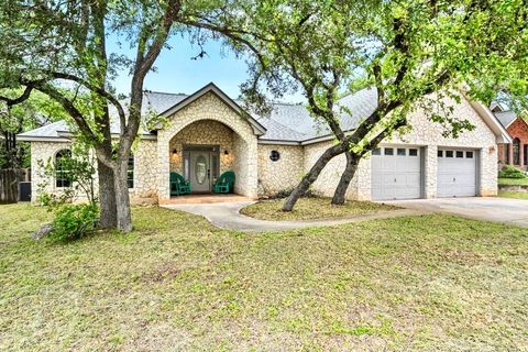 Photo of 2104 Lancaster ST, San Marcos, TX 78666 (MLS # 8275477)