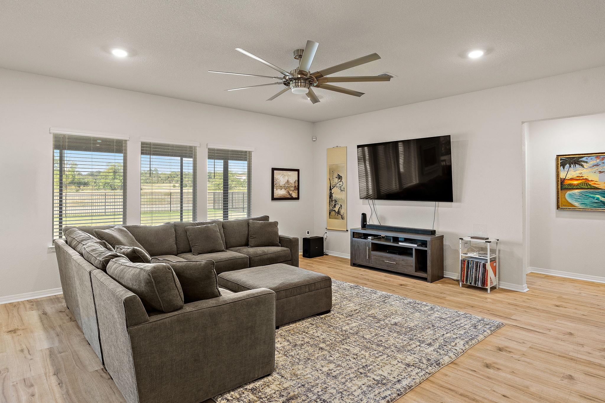460 Colovista PKWY