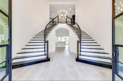 2349 Bel Paese BND Leander TX 78641