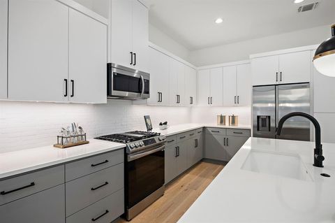 Tiny photo for 313 Hackberry Ln #B, Austin, TX 78753 (MLS # 2730399)