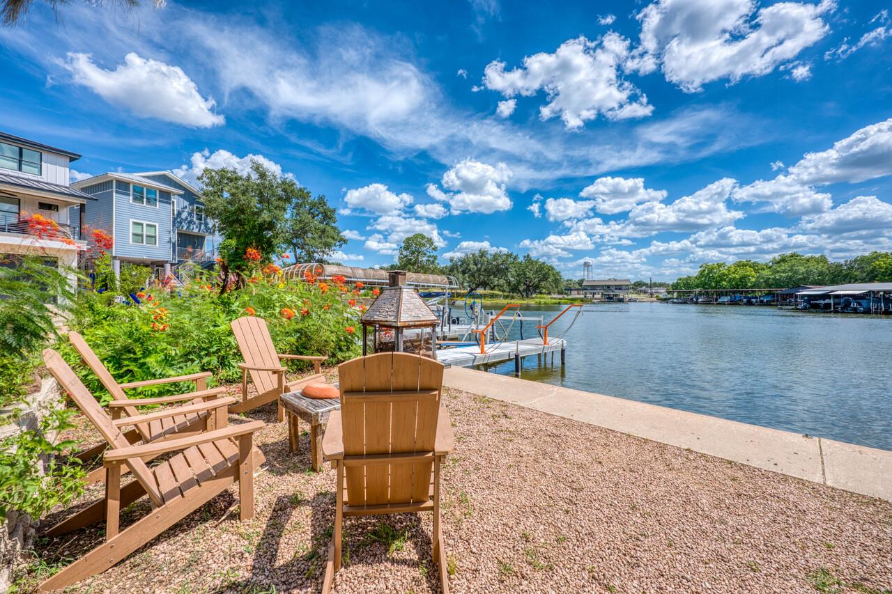 1605 Glencove DR