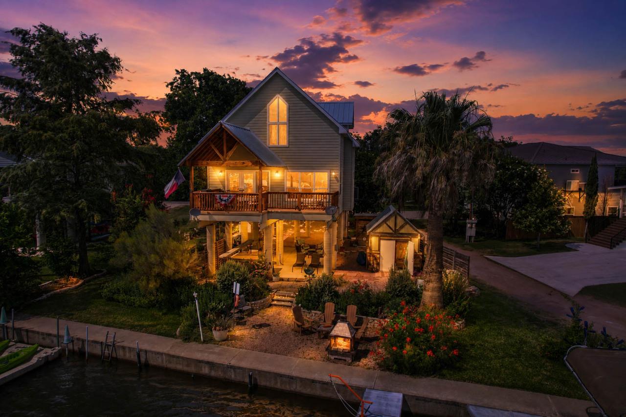 1605 Glencove DR