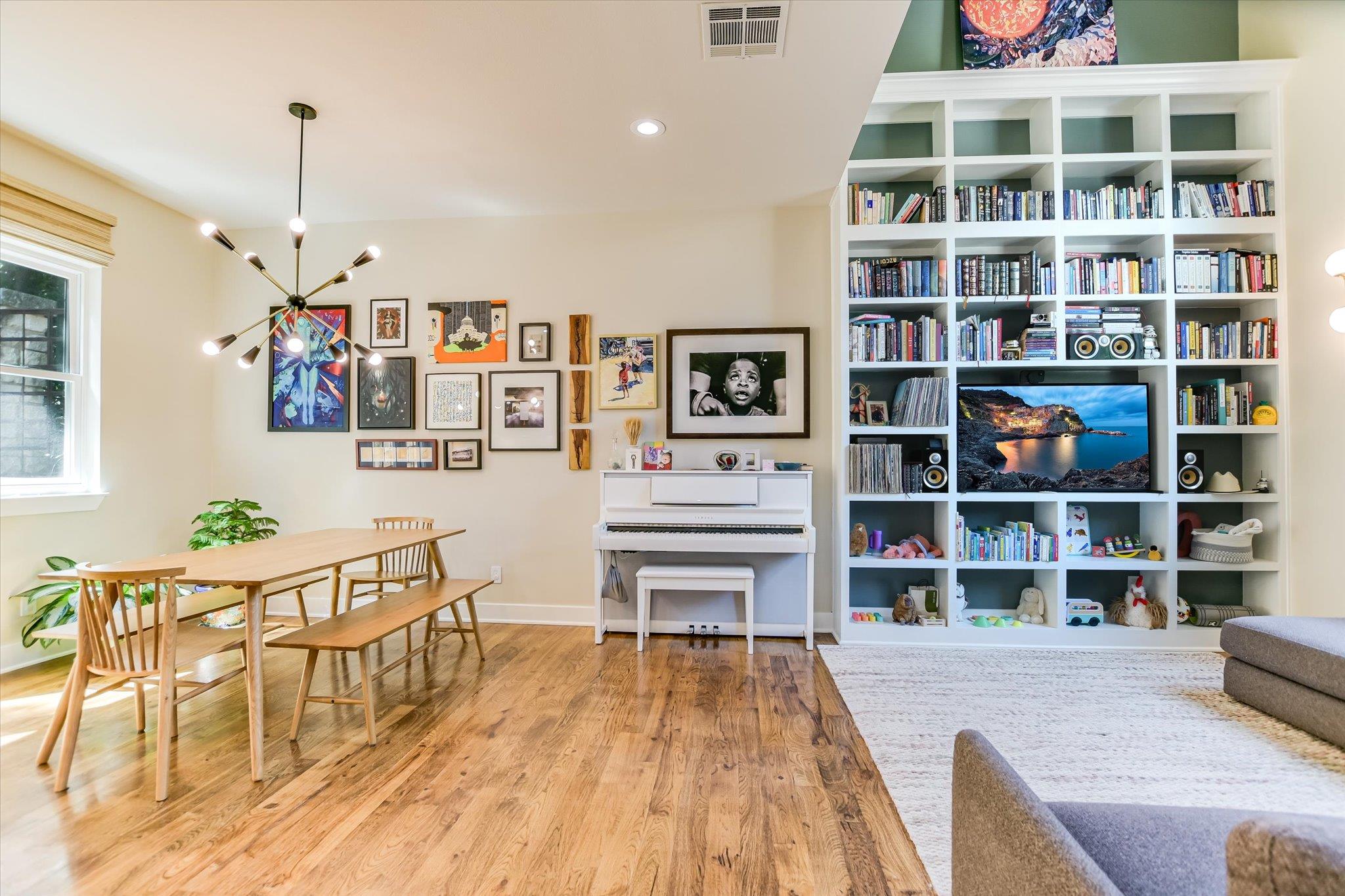 1529 Barton Springs Road RD 24