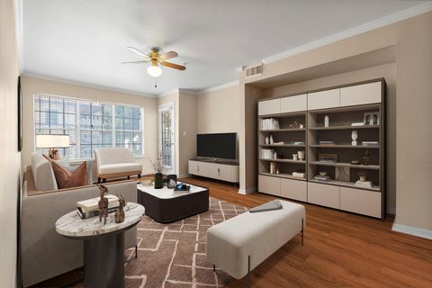 Photo of 501 W 26th ST #214, Austin, TX 78705 (MLS # 6344884)