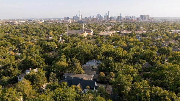 4115 AVENUE D # 2, AUSTIN, TX 78751 - Image 1feee80b07f7cb4eb3de5bc277f0b79f/1544851386
