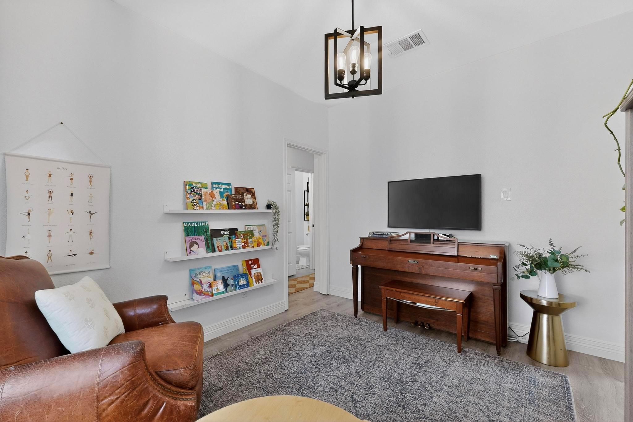 3928 Tapado Canyon TRL