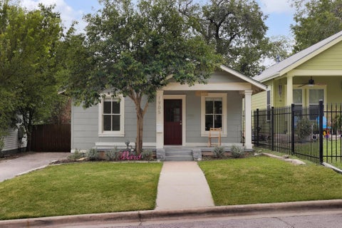 Photo of 1905 E 18th ST, Austin, TX 78702 (MLS # 9172857)