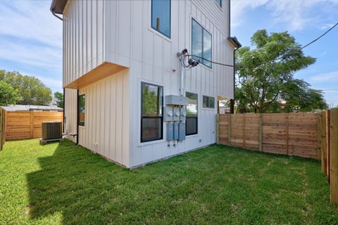 Tiny photo for 301 N Pleasant Valley RD #1, Austin, TX 78702 (MLS # 6583651)