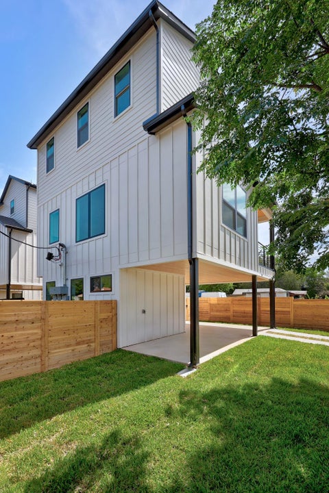Tiny photo for 301 N Pleasant Valley RD #1, Austin, TX 78702 (MLS # 6583651)