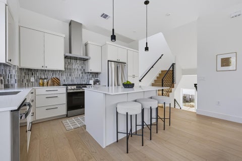 Tiny photo for 301 N Pleasant Valley RD #1, Austin, TX 78702 (MLS # 6583651)