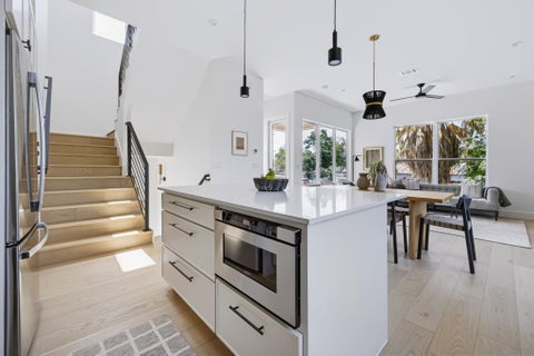 Tiny photo for 301 N Pleasant Valley RD #1, Austin, TX 78702 (MLS # 6583651)