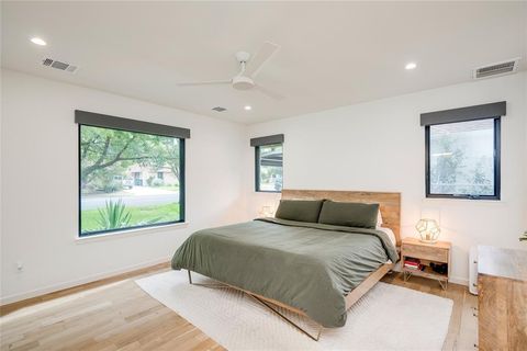 Tiny photo for 2111 Teakwood DR, Austin, TX 78757 (MLS # 3664552)