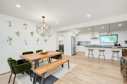Tiny photo for 2111 Teakwood DR, Austin, TX 78757 (MLS # 3664552)