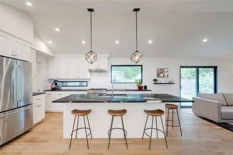 Tiny photo for 2111 Teakwood DR, Austin, TX 78757 (MLS # 3664552)