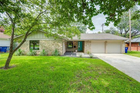 Tiny photo for 2111 Teakwood DR, Austin, TX 78757 (MLS # 3664552)