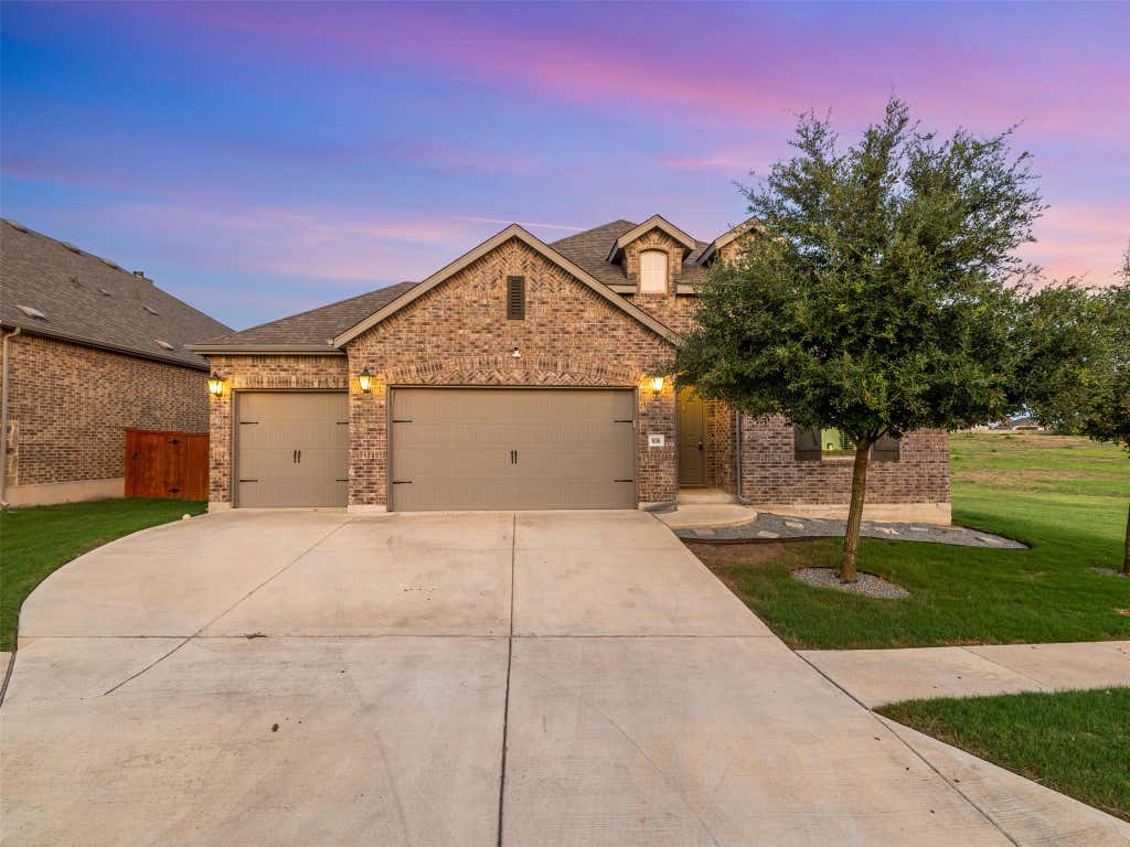 Photo of 606 Spinnaker LOOP, Kyle, TX 78640 (MLS # 6215952)