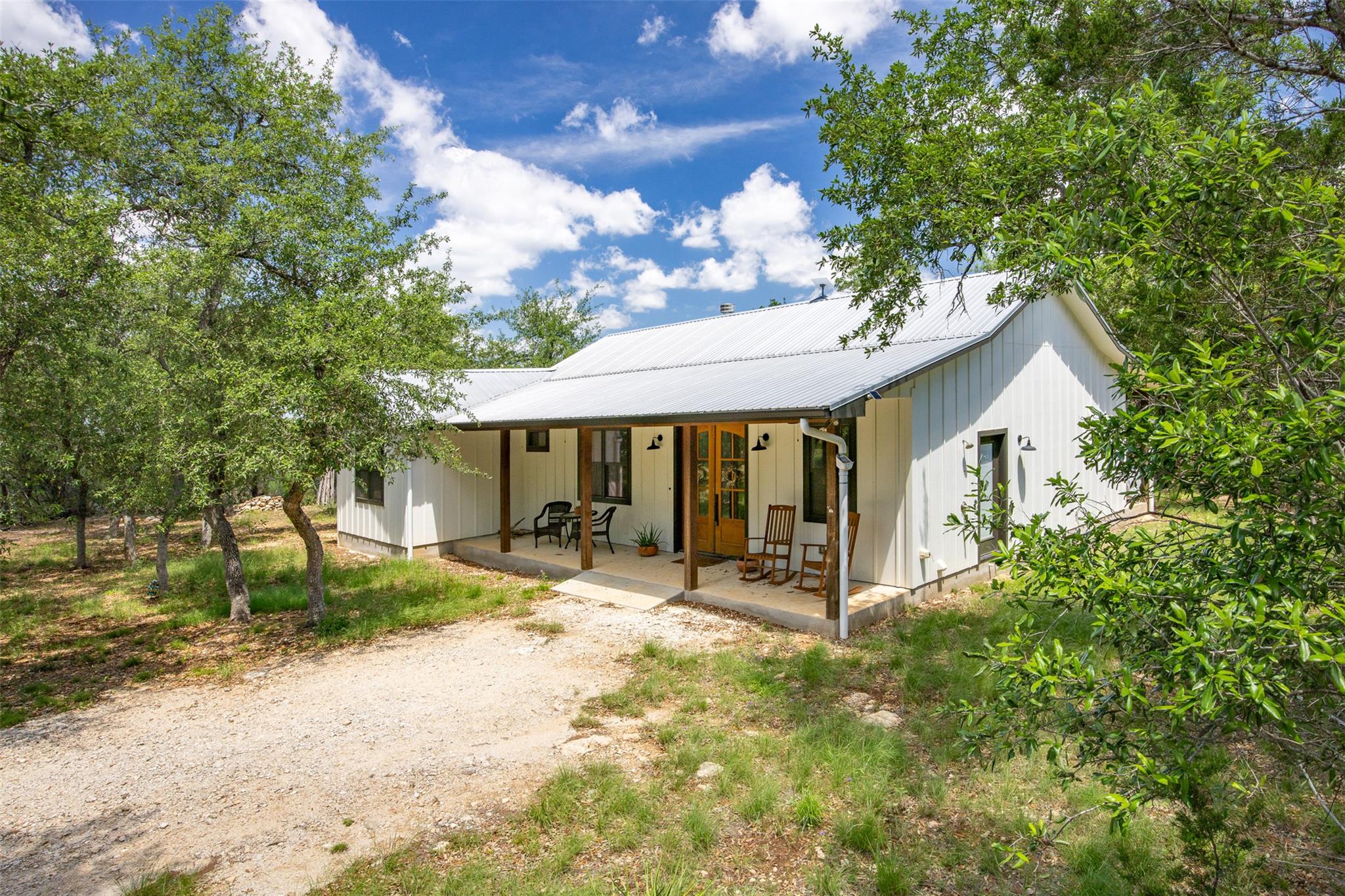 101 Rambling Oaks DR