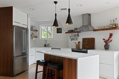 Tiny photo for 2602 Douglas ST, Austin, TX 78741 (MLS # 1623656)