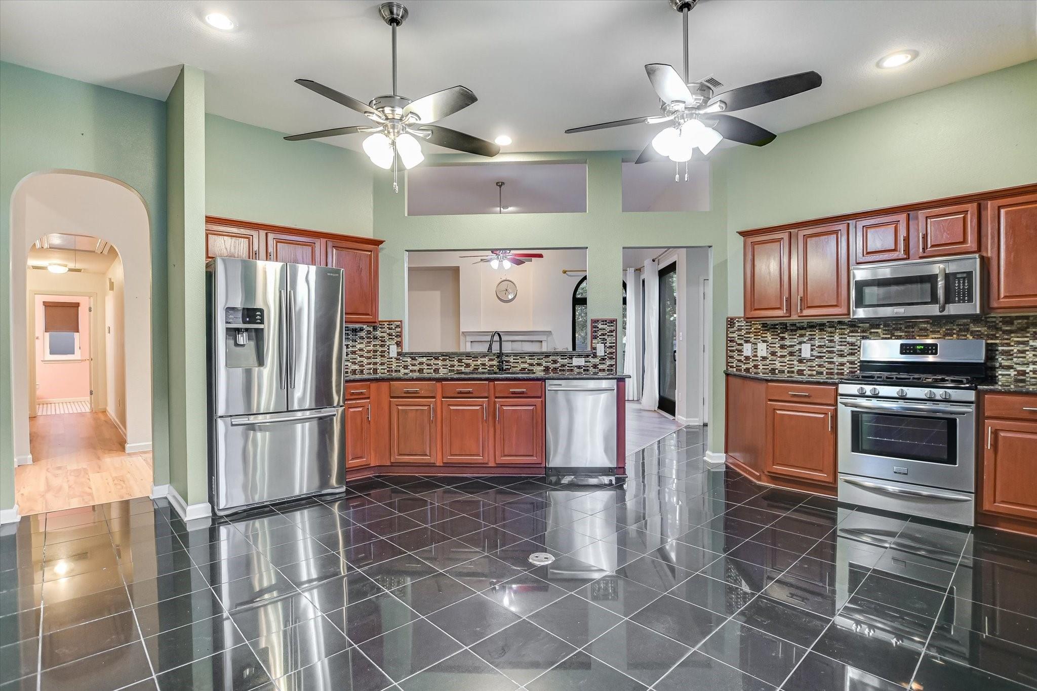 Austin, Texas 78749, United States, 3 Bedrooms Bedrooms, ,2 BathroomsBathrooms,Residential,Active,16824