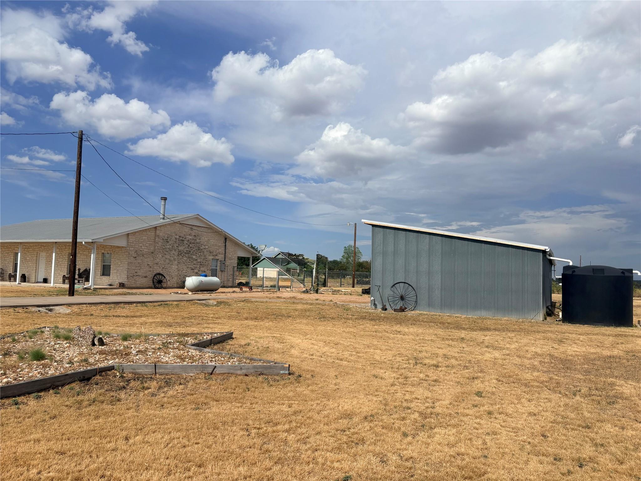 725 County Road 124