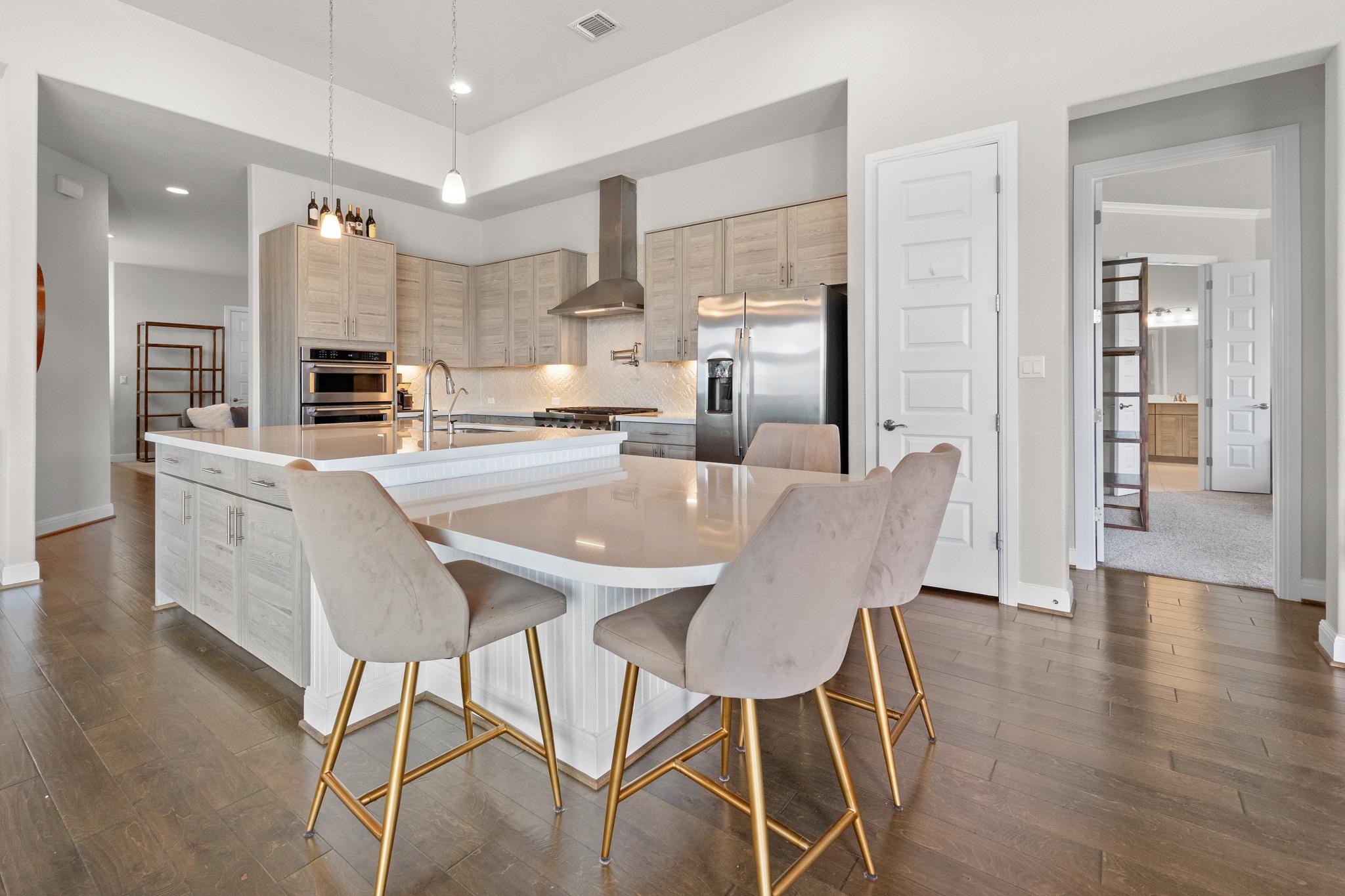 331 Linden LOOP