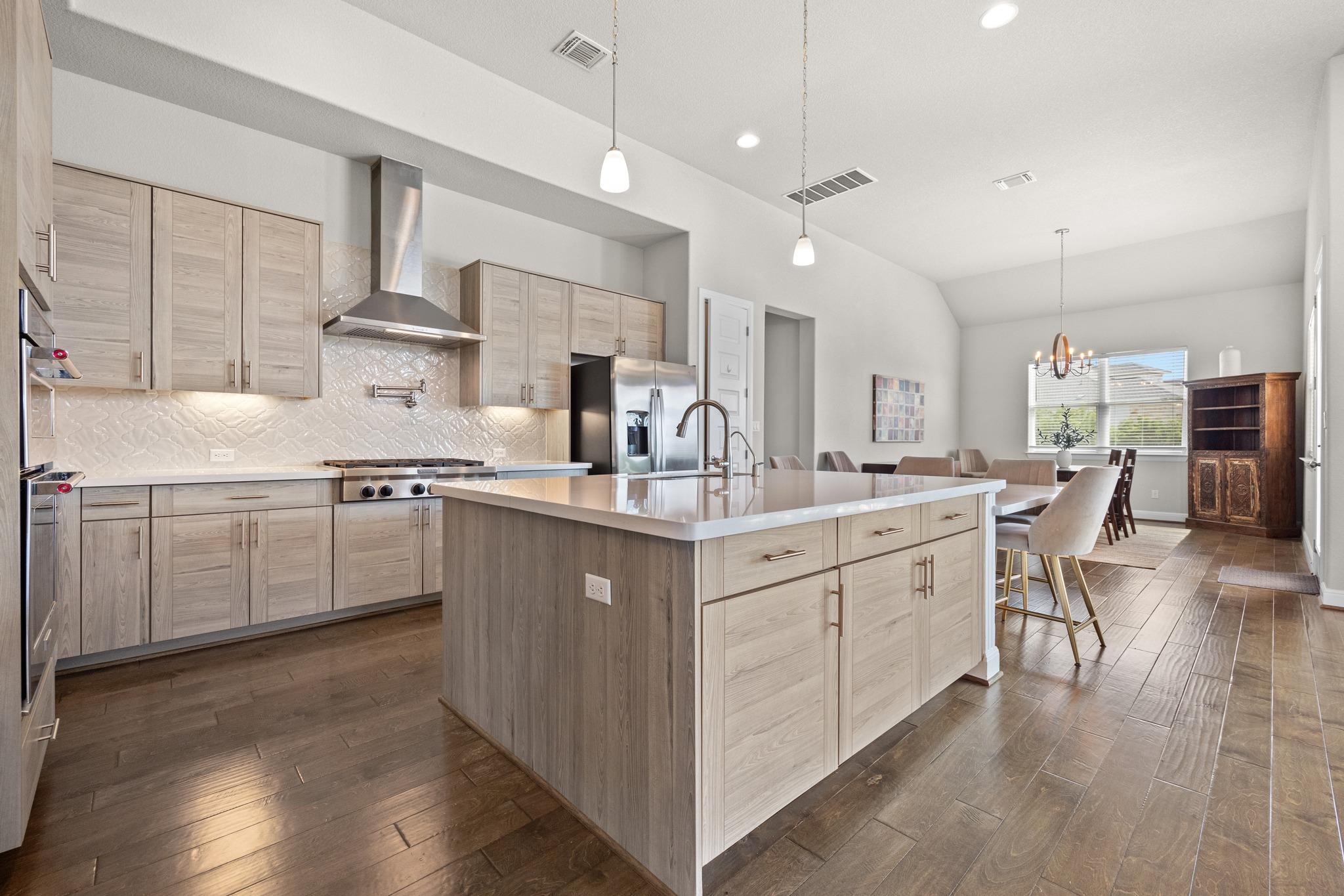331 Linden LOOP