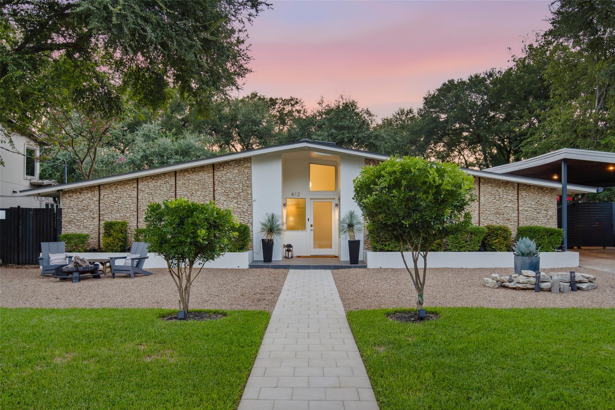 412 Ridgewood RD