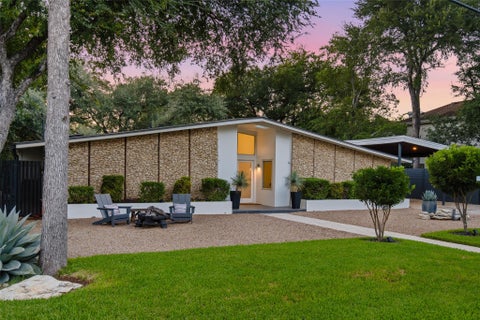 Photo of 412 Ridgewood RD, West Lake Hills, TX 78746 (MLS # 3778936)