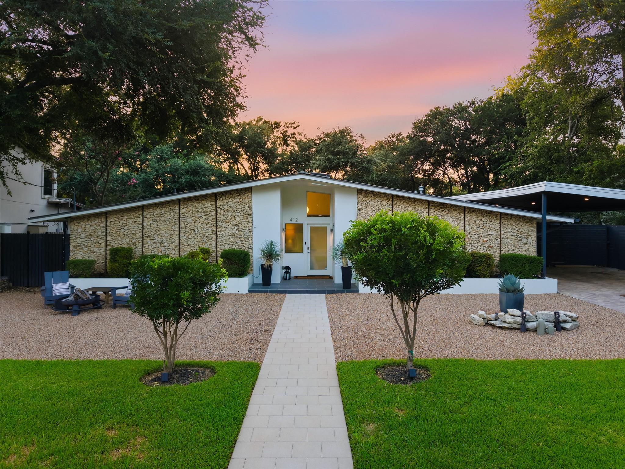 412 Ridgewood RD
