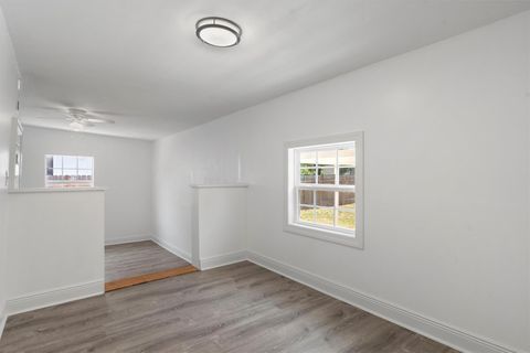 Tiny photo for 1125 Christie DR, Austin, TX 78721 (MLS # 1910589)