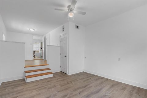 Tiny photo for 1125 Christie DR, Austin, TX 78721 (MLS # 1910589)