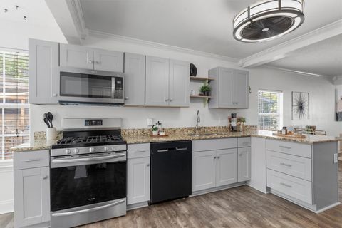 Tiny photo for 1125 Christie DR, Austin, TX 78721 (MLS # 1910589)