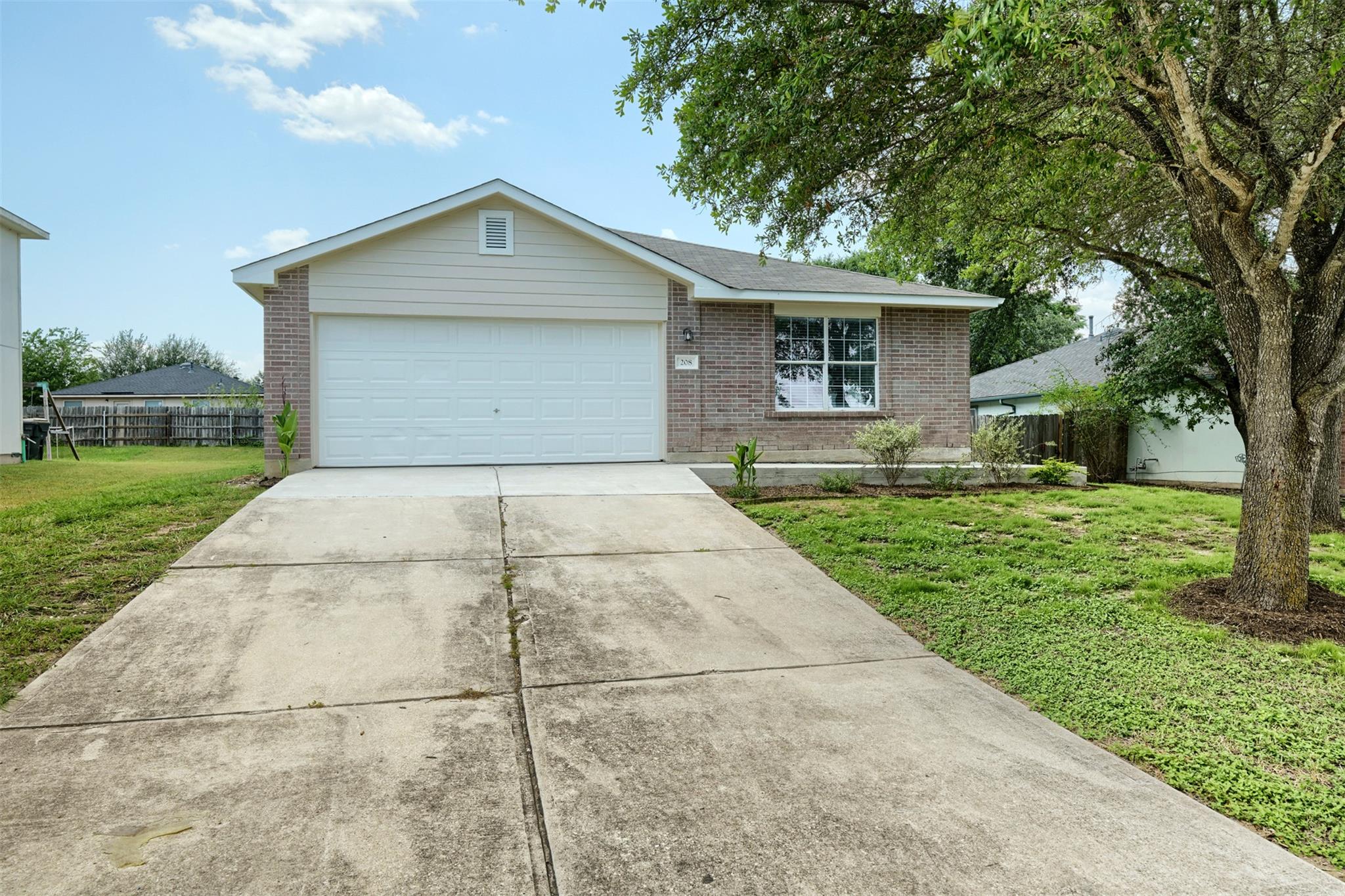 208 Buttercup WAY