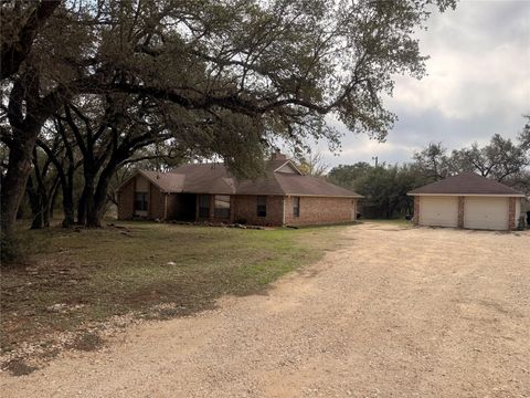 Photo of 111 Clydesdale DR, San Marcos, TX 78666 (MLS # 3927358)