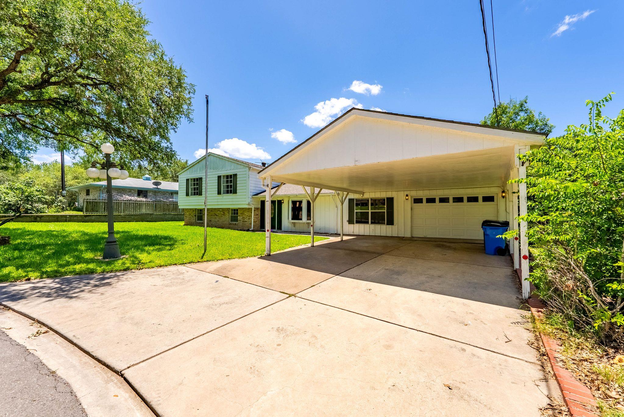 730 Gloria DR