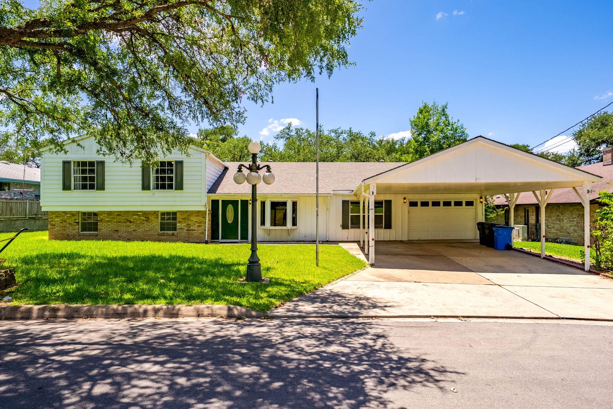730 Gloria DR