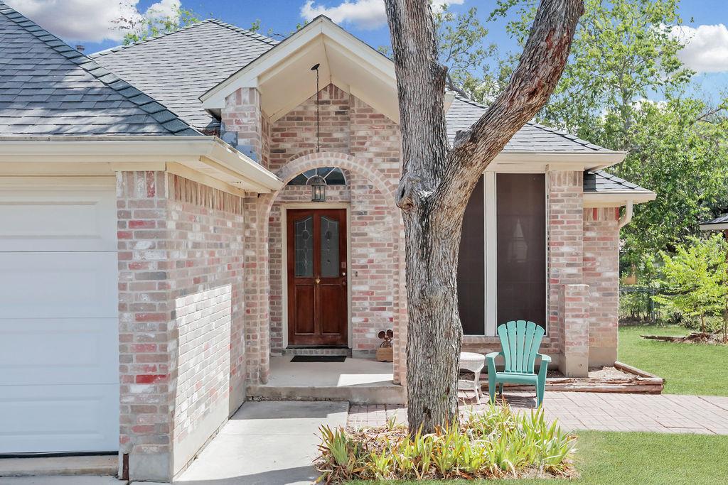 304 Woodstone DR