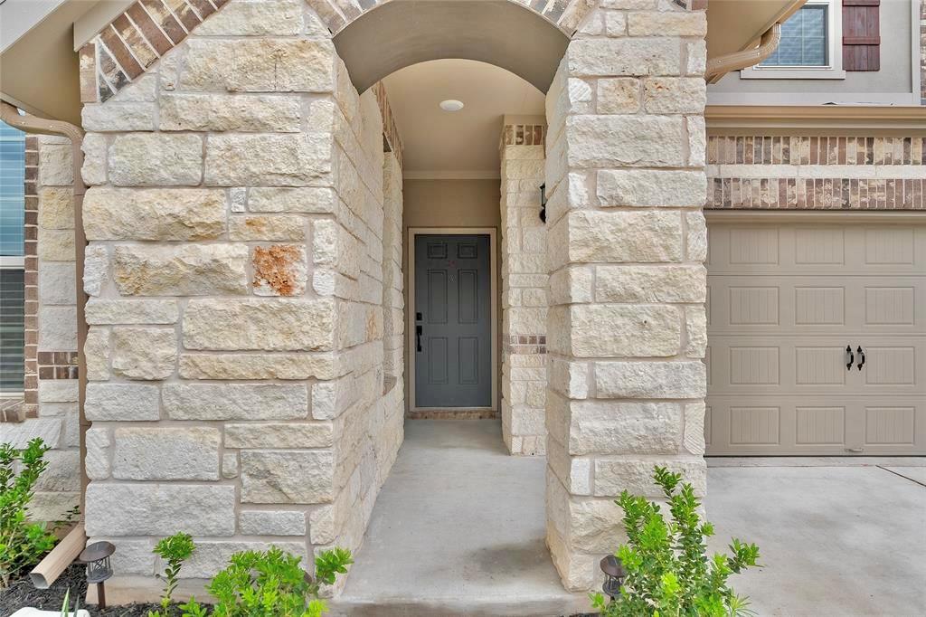 1305 Crescent LN