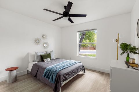 Tiny photo for 2006 Matthews LN, Austin, TX 78745 (MLS # 2373850)