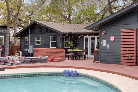 Tiny photo for 2006 Matthews LN, Austin, TX 78745 (MLS # 2373850)