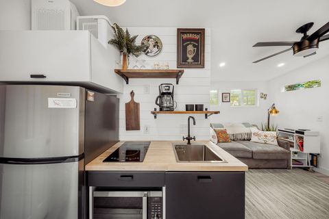 Tiny photo for 2006 Matthews LN, Austin, TX 78745 (MLS # 2373850)