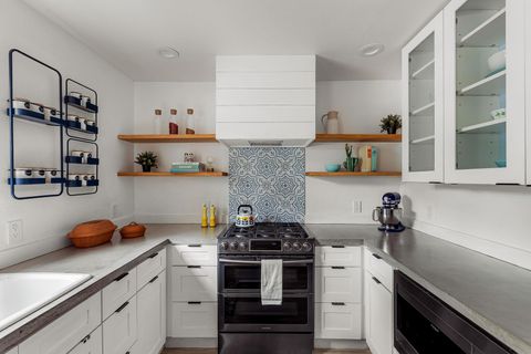 Tiny photo for 2006 Matthews LN, Austin, TX 78745 (MLS # 2373850)