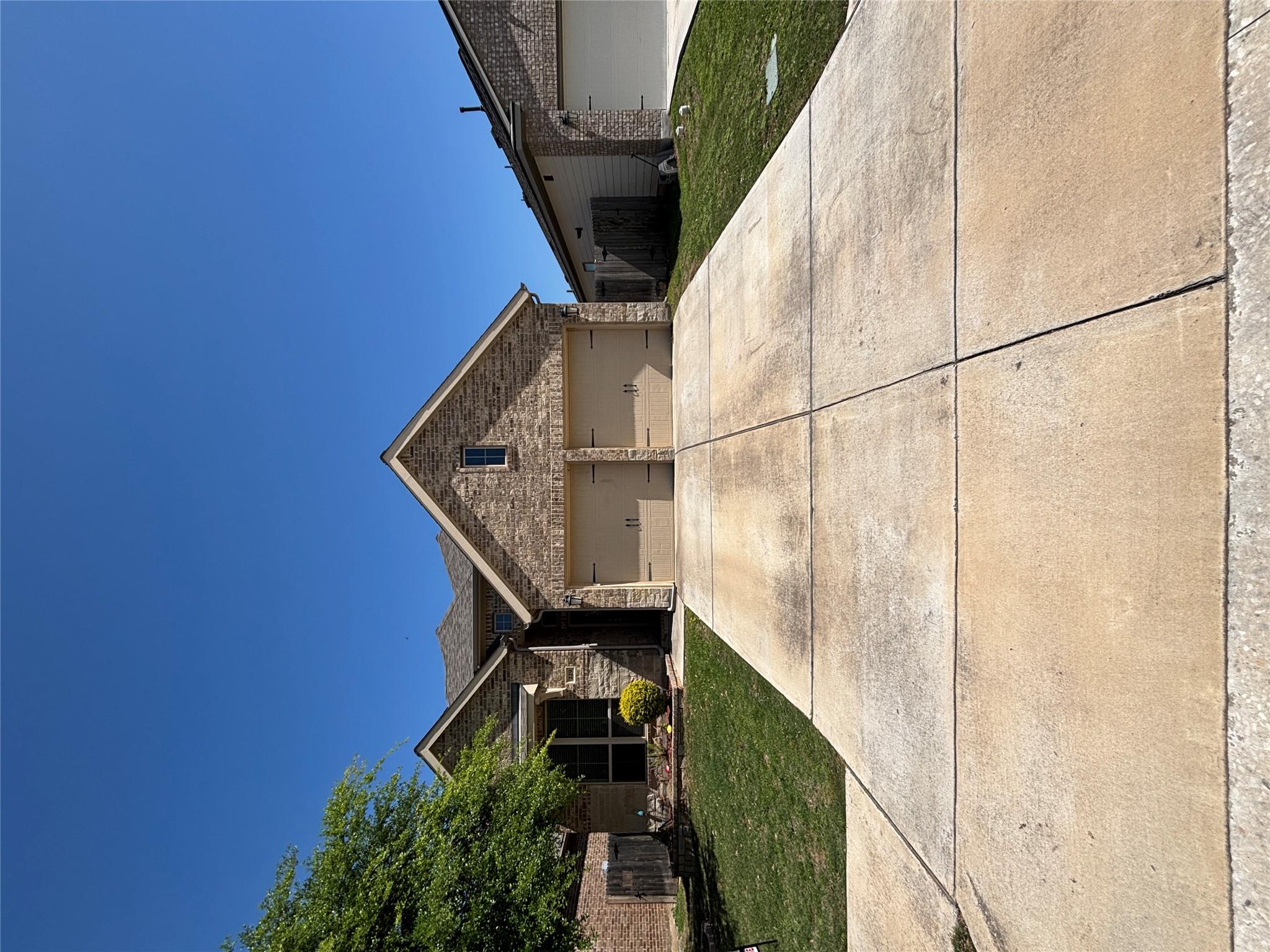 229 Split Rail DR