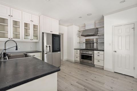 Tiny photo for 210 Le Grande Ave, Austin, TX 78704 (MLS # 6841524)