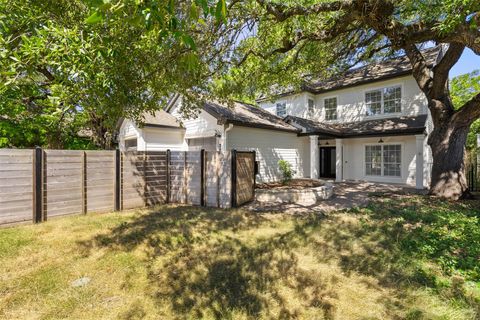 Photo of 210 Le Grande Ave, Austin, TX 78704 (MLS # 6841524)