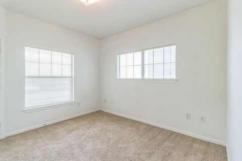 Tiny photo for 2320 Gracy Farms LN #522, Austin, TX 78758 (MLS # 4856245)