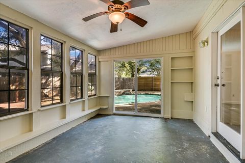 Tiny photo for 12223 Antoinette PL, Austin, TX 78727 (MLS # 6736028)